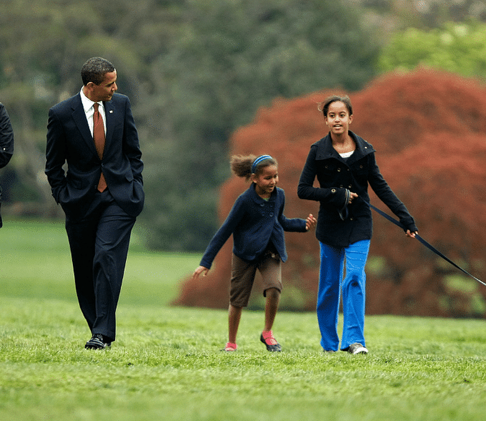 Barack And Michelle Obama Pay Tribute To Their Family Dog, Bo, Who Died This Weekend