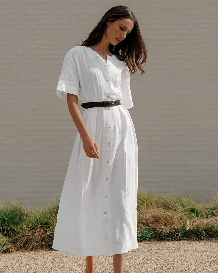 9 Best Affordable Linen Clothing Brands For Breezy Basics  Long linen dress,  Maxi dress with sleeves, Affordable linens