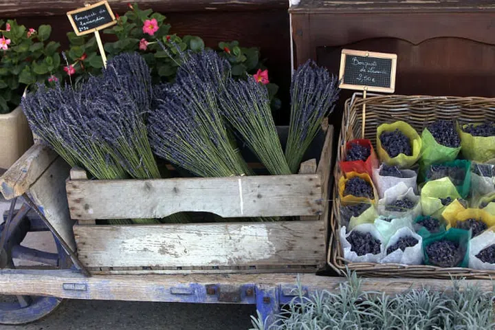 As the work week comes to an end, filling your bedroom with the calming scent of lavender is a great idea. The bittersweet floral scent lulls your senses into a satisfying rest, setting you up for the weekend. (Photo: Getty)
