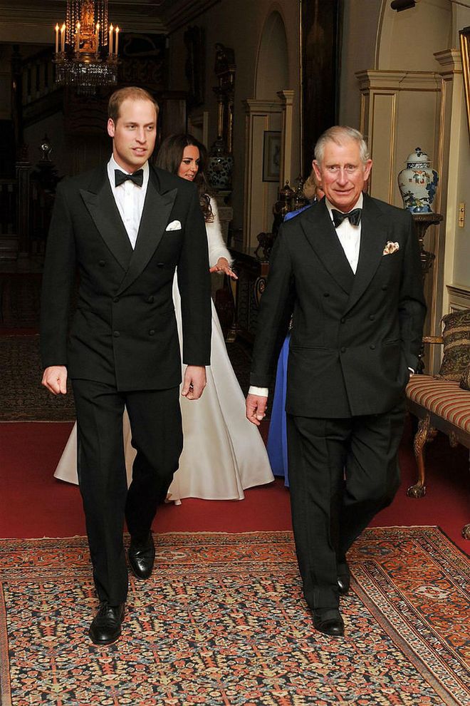 A tux-clad Prince William leaves Clarence House for the gala at Buckingham Palace with his father Prince Charles.

Photo: Getty