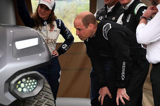 Checking out the Extreme E Odyssey 21 electric vehicle during his visit to the Knockhill Racing Circuit in Fife on May 22, 2021 in Fife, Scotland. (Photo: Andy Buchanan/Getty Images)