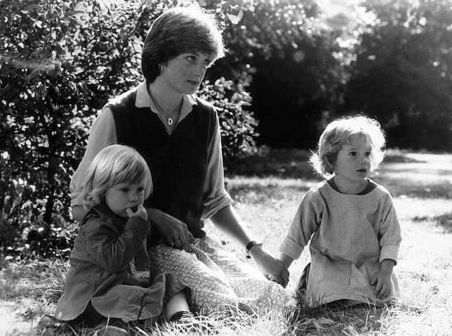Before she met Prince Charles and became a princess, Diana worked many odd jobs, including as a nanny and a school teacher. She was paid only $5 an hour to play with children, do laundry, and clean. She also worked as a kindergarten teacher part-time in London's Pimlico area.
Photo: Getty