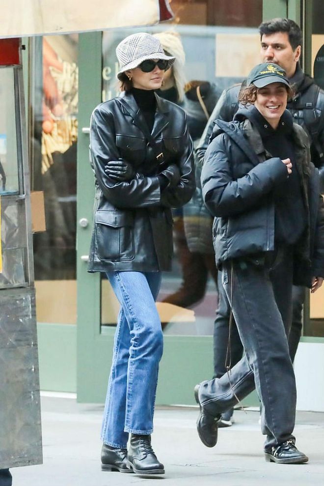 Kaia Gerber In A Bucket Hat In New York City