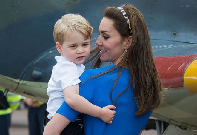 "When I try to do this with George at home, chocolate and the golden syrup goes everywhere," Kate revealed when speaking to a group of young bakers. "He makes so much mess. It's chaos." Photo: Getty
