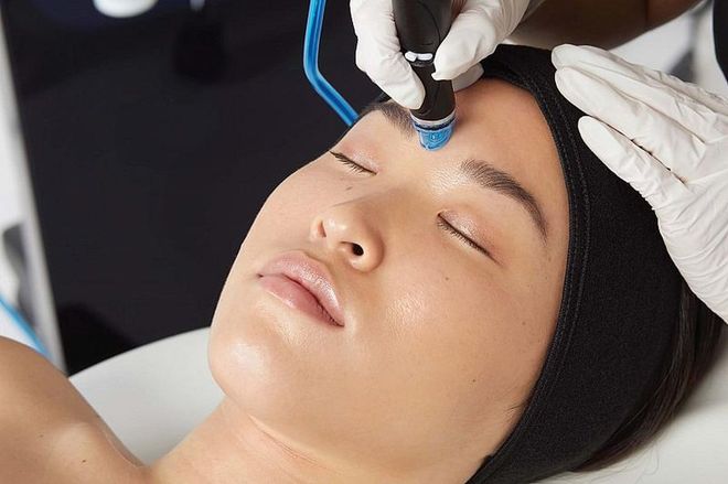 Give your skin a deep cleanse with the HydraFacial Syndeo treatment at BMF Clinic. Credit: BMF