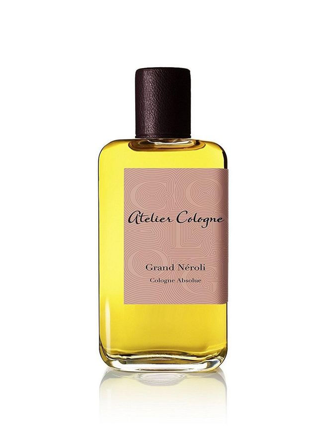The name says it all! Grand Neroli transports you to an Italian summer afternoon with it's fresh opening of Sicilian bergamot and Moroccan neroli and a drydown of pure musk and vanilla from Madagascar. Absolute bliss on a hot day! 