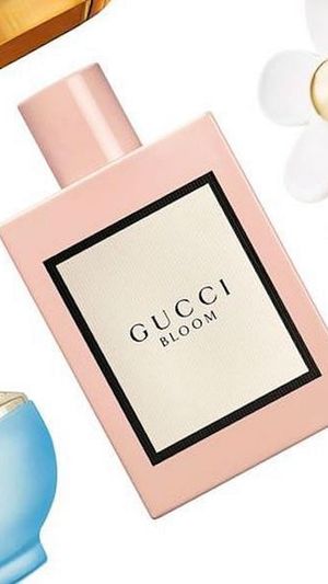 The Best Floral Perfumes For Spring And Summer 2021