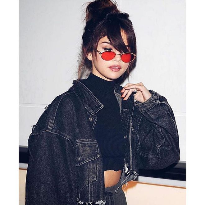 Selena looked at life through rose-colored glasses as she landed in Japan in this year.