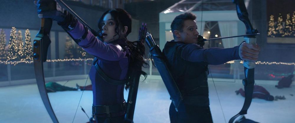 (left to right) Kate Bishop (Hailee Steinfeld) and Hawkeye/Clint Barton (Jeremy Renner) in Marvel Studios' 'Hawkeye', exclusively on Disney+. Photo: Chuck Zlotnick. 