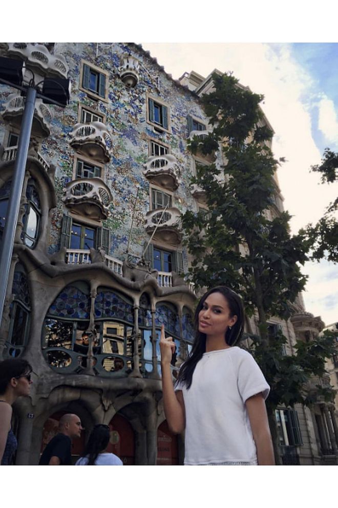 Joan Smalls visits Casa Batlló in Spain —@joansmalls Photo: Instagram