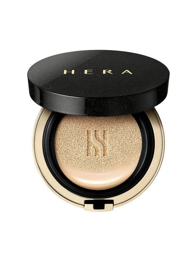 For long-lasting wear, full coverage and a naturally dewy finish, look no further than HERA’s Black Cushion. Featuring the Double Lasting Layer technology as well as the Ultrafine Powder Dispersion technology, it has a fine texture that glides onto skin for a fresh and luminous effect that lasts all day long. Colour pigments are also coated with amino acid derivatives similar to the skin��’s natural protein, so the powder blends seamlessly into skin for a no-makeup makeup look.

Photo: Courtesy