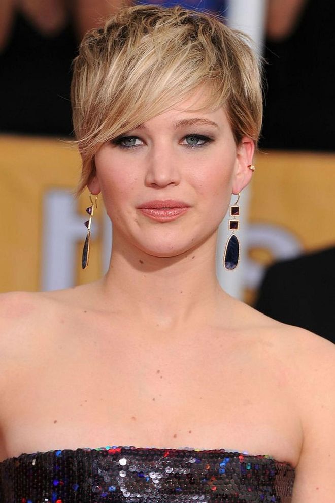 Big earrings + pixie cut (+ Jennifer Lawrence) = perfection. Photo: Getty