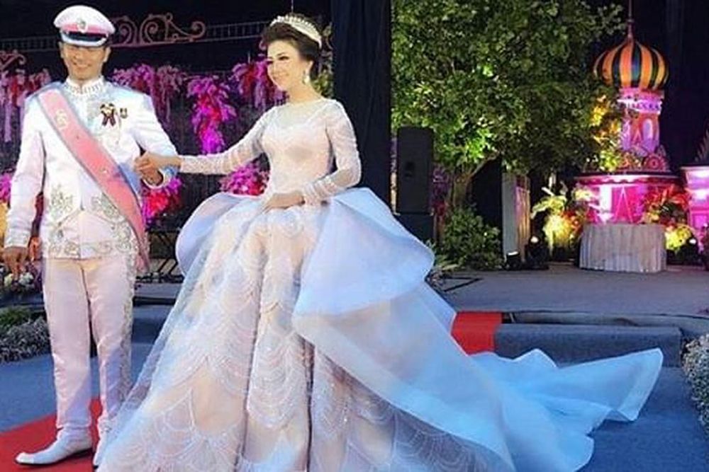 Ivan Gunawan's wedding dress design for Indonesian bride, Intan Azzahra