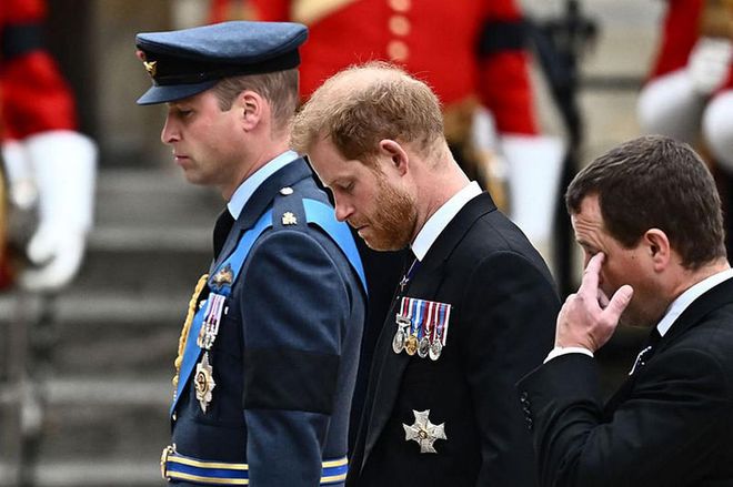 Royals emotional at state funeral of the Queen