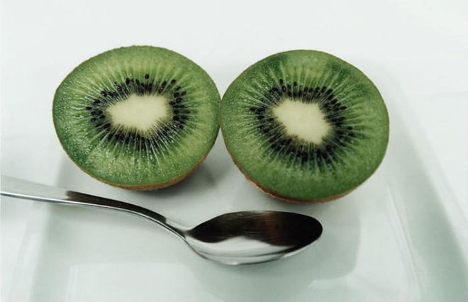 Kiwis are famous for their skyrocketing vitamin C content. Aside from that, these furry little fruits are also high in vitamin K that helps maintain healthy bones, as well as folate that helps build healthy red blood cells to ensure that oxygen gets transported effectively around the body. Photo: Getty