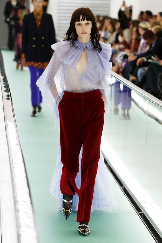 Gucci proves you can look ethereal and edgy at the same time, all while being festive-appropriate.

Photo: Showbit