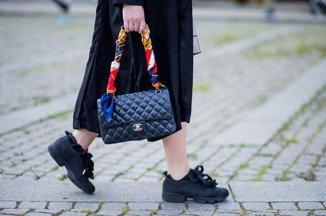 This is how you pimp up your classic Chanel handbag. Photo: Getty 