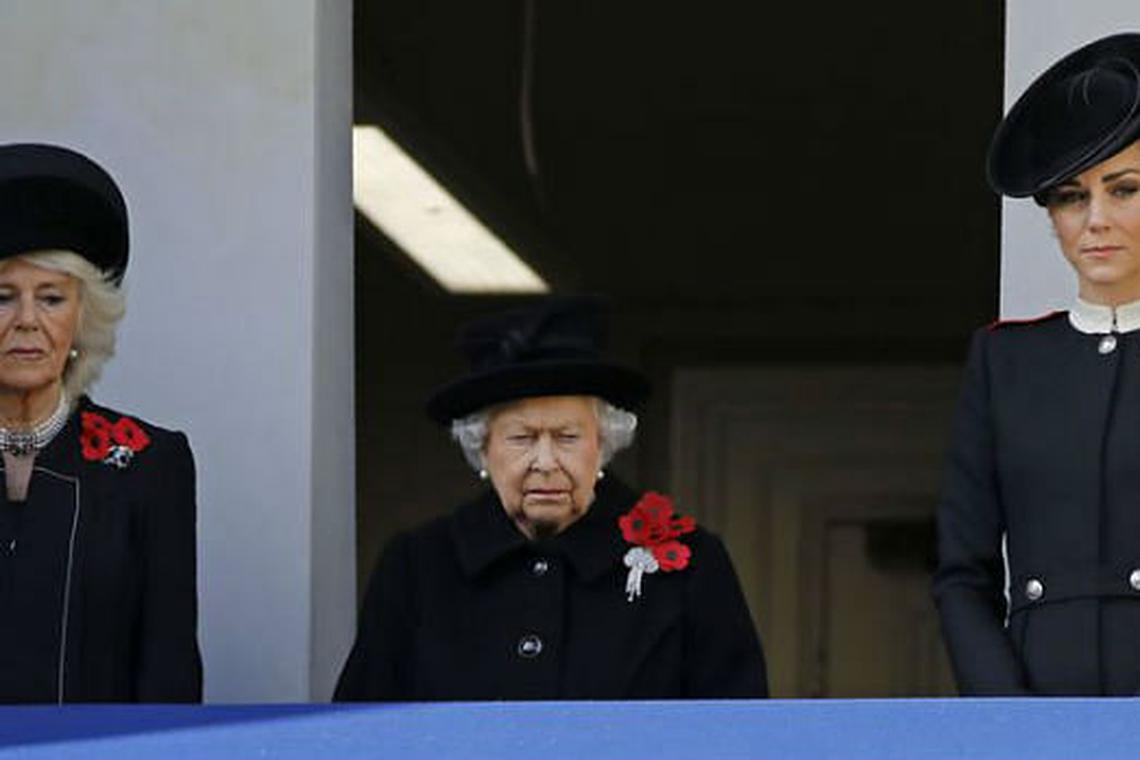Kate Middleton Attends Remembrance Day Service Alongside Queen Elizabeth