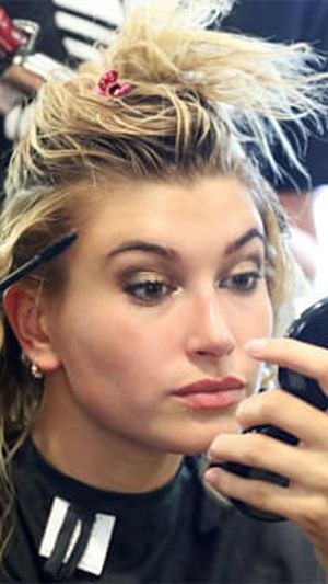 Hailey Baldwin Can Now Relate To Kendall Jenner's Eyebrow Struggles