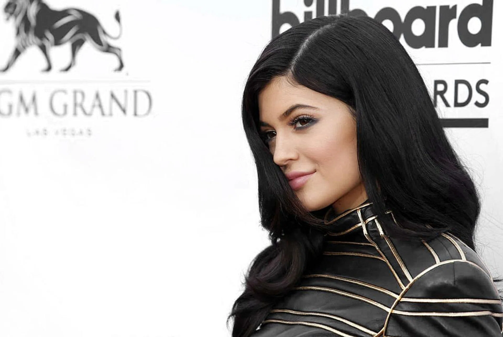 Kylie Jenner To Launch A Pop Career? - Harper’s Bazaar Singapore