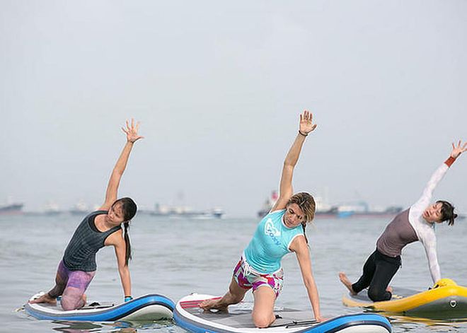 Surfboard-yoga