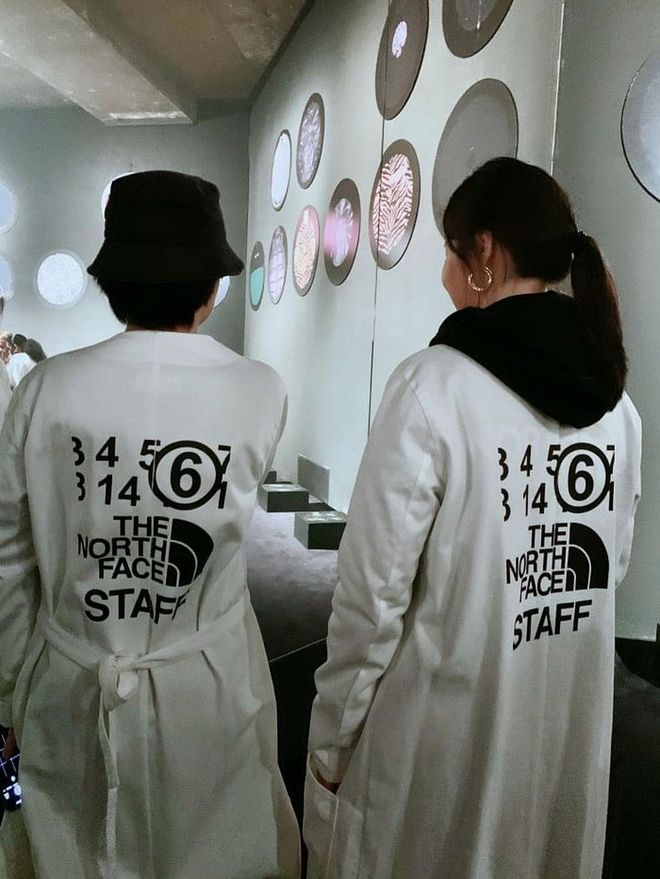Need these super cool staff lab coats at MM6 Maison Margiela stat.